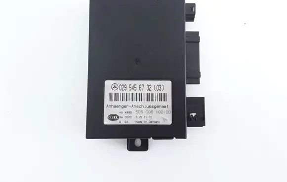 Mercedes-Benz C W203 Tow bar trailer control unit/module 0295456732