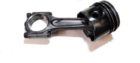 Citroen Xsara Picasso Piston with connecting rod
