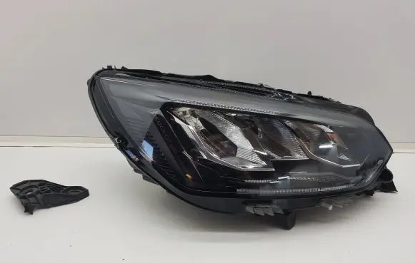 Peugeot 2008 II Headlight/headlamp 9833036180 73312206 733122067F3A