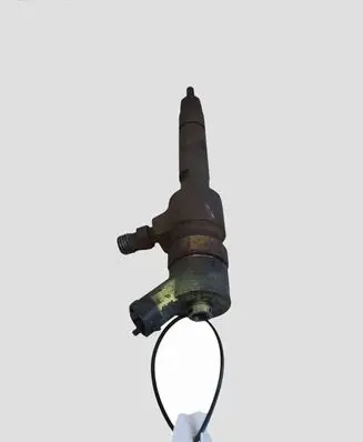 Opel Zafira B Fuel injector 0445110276
