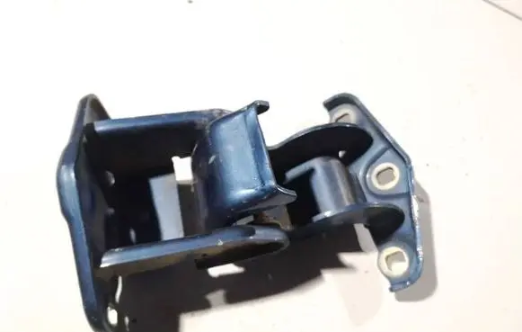 Opel Vivaro Rear door lower hinge