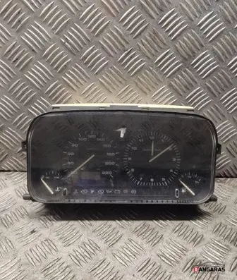 Speedometer (instrument cluster)