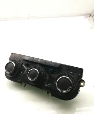 Skoda Octavia Mk2 (1Z) Climate control unit K0105HB00975250