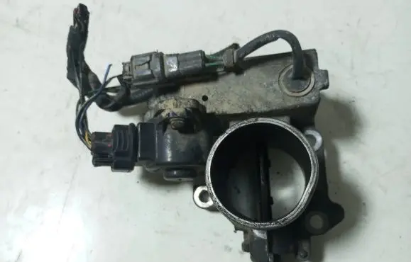 Toyota Avensis T250 Throttle valve