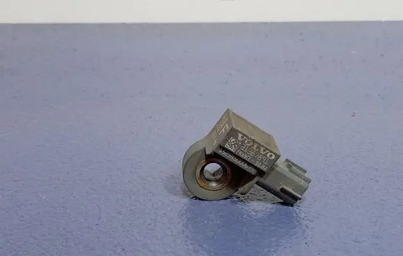 Volvo V40 Airbag deployment crash/impact sensor 31387891