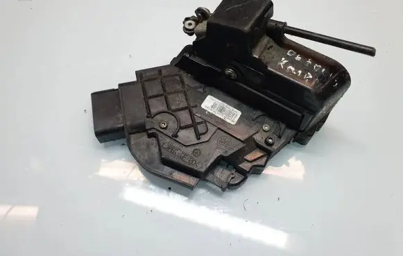 Ford Focus C-MAX Rear door lock 3M5AR21812AK R21812AK A048069