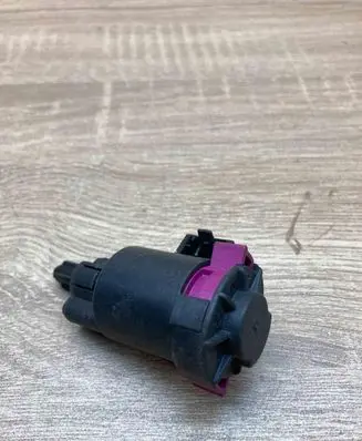 Audi A6 S6 C6 4F Brake pedal sensor switch 4F0945459B 14699962