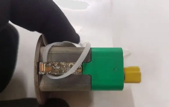 Hyundai Santa Fe Passenger airbag on/off switch