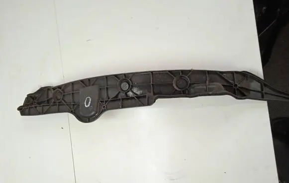 Toyota Prius+ (ZVW40) Fender end trim 5382747040