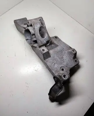 Skoda Fabia Mk1 (6Y) Generator/alternator bracket 038903143P