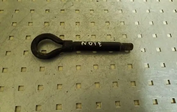 Nissan Note (E11) Towing hook eye 