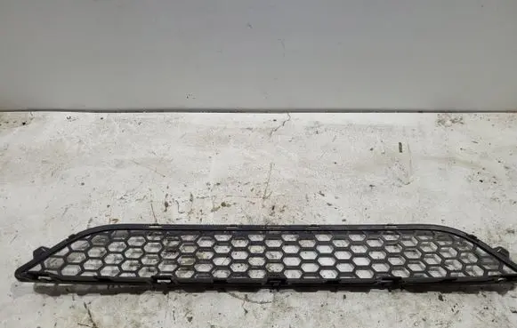 Volvo S60 Front bumper lower grill 30795022