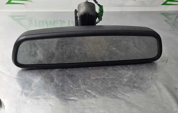Rear view mirror (interior)