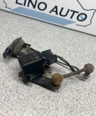 Headlight/headlamp level sensor