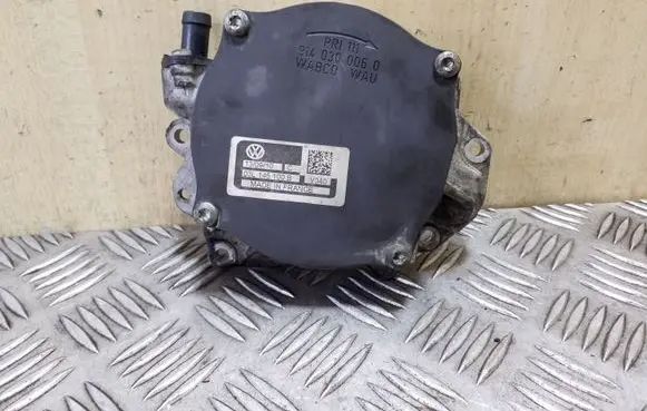 Seat Altea XL Vacuum pump 03L145100B 9140300060