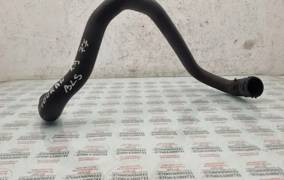 Volkswagen Touran I Engine coolant pipe/hose 3B0122291C