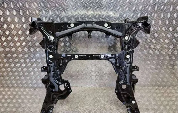 BMW X5 G05 Engine mounting bracket 6884852