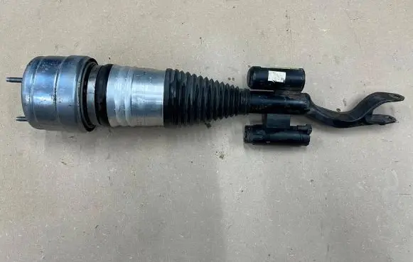 Mercedes-Benz GLC X253 C253 Air suspension front shock absorber A2533207200