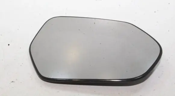 Toyota Yaris XP210 Wing mirror glass 9301303