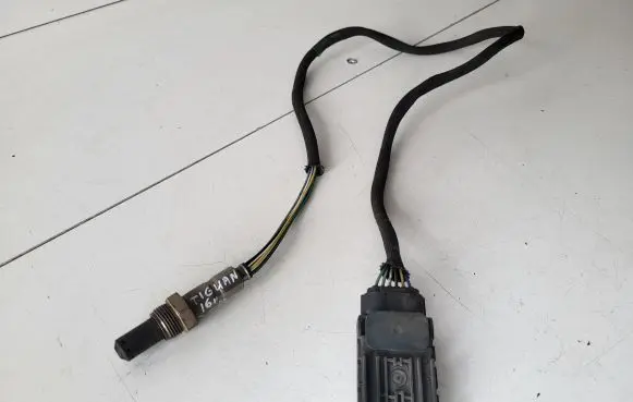 Volkswagen Tiguan Lambda probe sensor 04L907805AH