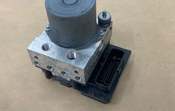 Jaguar XF X250 ABS Pump FX232C405AB 0265239556 5625L2030614