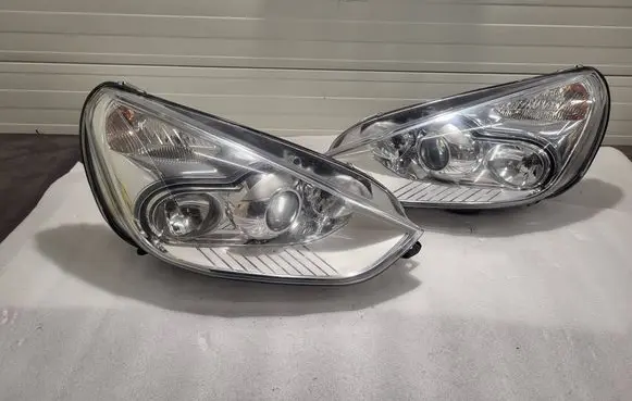 Ford S-MAX Headlights/headlamps set 