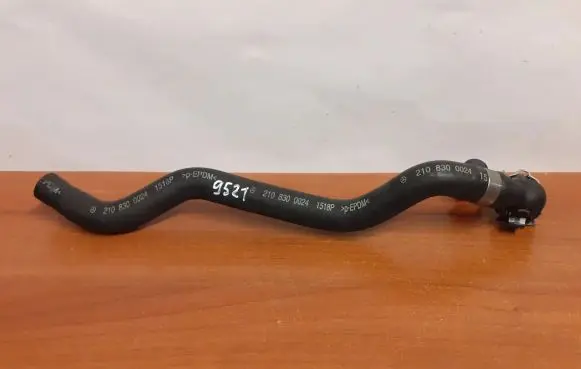 Mercedes-Benz E W210 Engine coolant pipe/hose 2108300024 9521