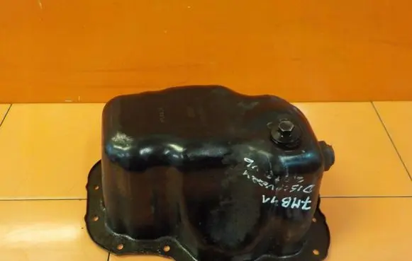 Land Rover Discovery 3 - LR3 Oil sump 4H2Q6675DA