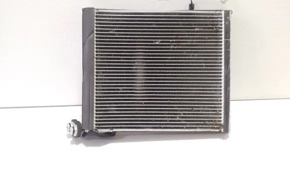 Lexus CT 200H Air conditioning (A/C) radiator (interior) 