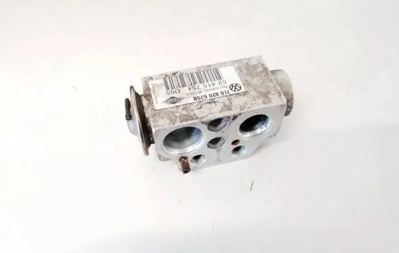 Air conditioning (A/C) expansion valve