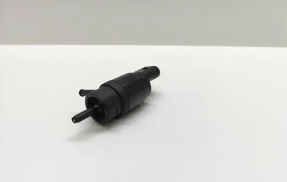 BMW 5 E60 E61 Windscreen/windshield washer pump 006848 00684804