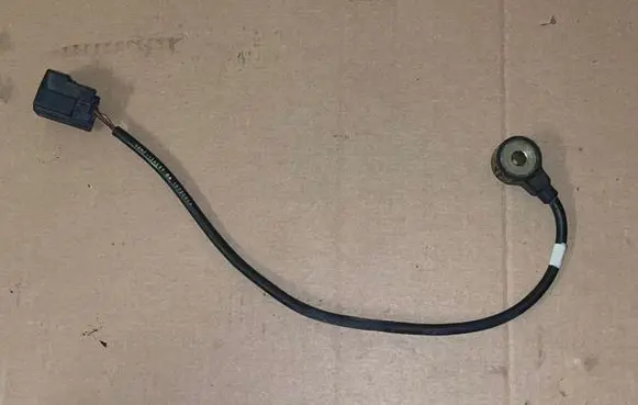 Ford Focus Detonation knock sensor 98MF12A699BA