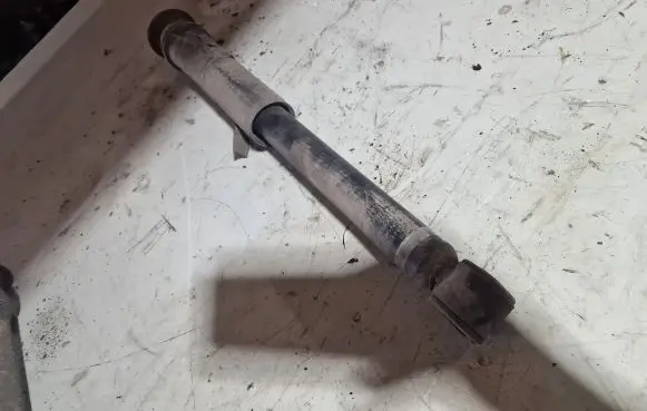 Mitsubishi Grandis Rear shock absorber/damper