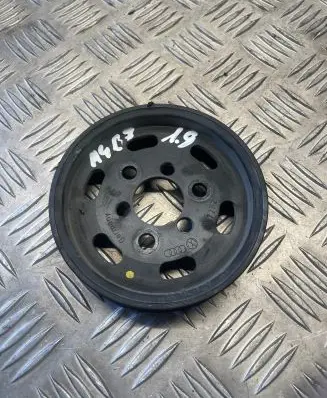 Audi A4 S4 B7 8E 8H Power steering pump pulley 038145255B
