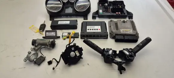 Opel Insignia A Engine ECU kit and lock set 55577619