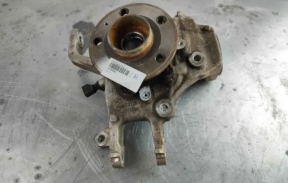 Volvo XC90 Rear wheel hub 32395004 31658319
