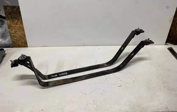 Skoda Superb B8 (3V) Fuel tank mounting bracket 3Q0201653A 3A0201654A