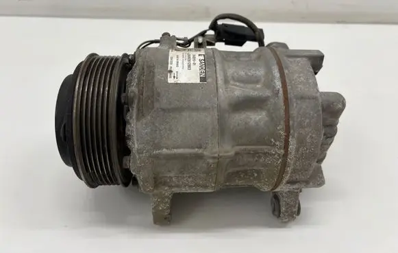 BMW 5 G30 G31 G38 Air conditioning (A/C) compressor (pump) 7945819 06992812863 12941310