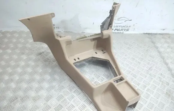 BMW 5 E34 Center console
