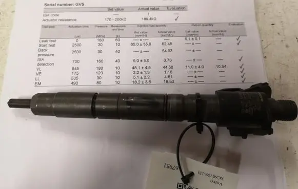 Volvo XC60 Fuel injector 0445116046