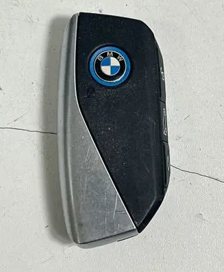 BMW iX Ignition key/card