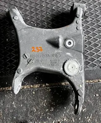 BMW 7 E65 E66 Rear upper control arm/wishbone 6753110