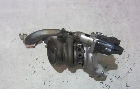 BMW X1 F48 F49 Turbo 11657641800