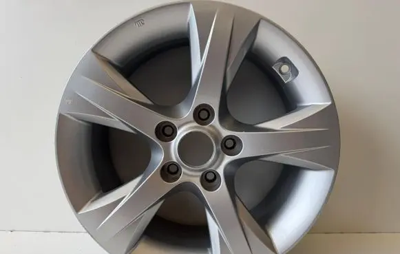 Hyundai i40 R16 alloy rim 529103Z150