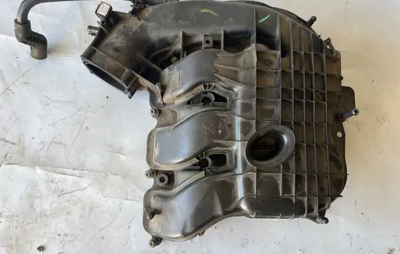 Dodge Durango III Intake manifold 