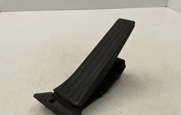 BMW 5 E60 E61 Accelerator throttle pedal 6788632 25916010 2209081162A