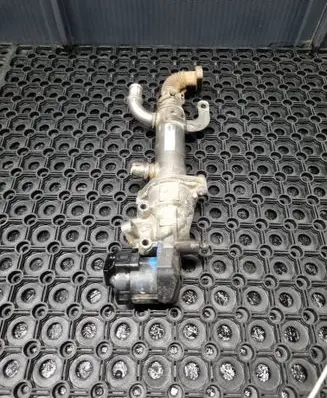 Volvo V50 EGR valve cooler 993062H 8653691