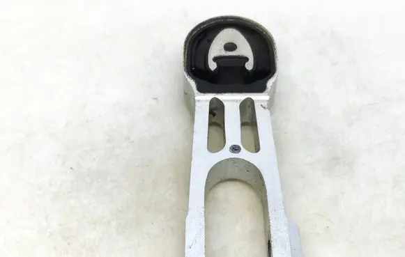 Peugeot Partner III Engine mount bracket 9830304680