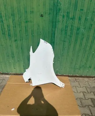 Mercedes-Benz Sprinter W907 W910 Fender A9108810100