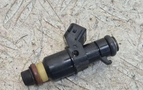 Honda Jazz Fuel injector